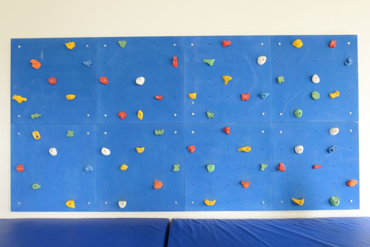 Khu vực leo núi trẻ em